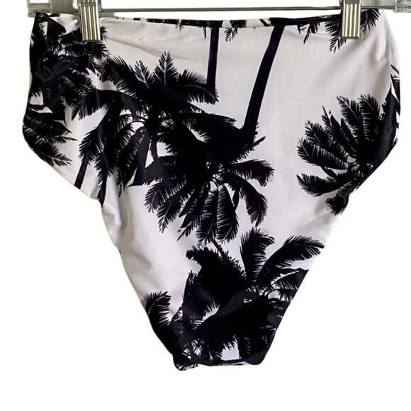 Blooming Jelly Two Piece Swimsuit Bikini Black Leaf Palm Trees Medium NEW NWT - Picture 9 of 11